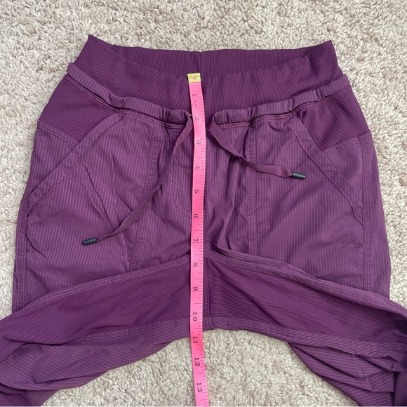 Lululemon Street To Studio Crop Pants in Plum Purple - Picture 11 of 16